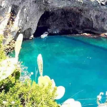 Casa Alba Castro Salento 度假居